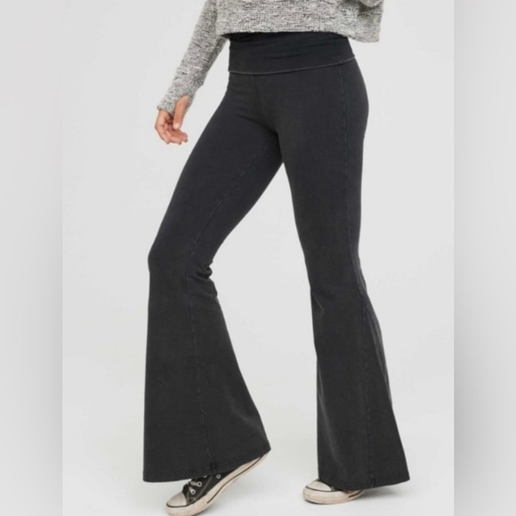 Offline Pants - OFFLINE BY AERIE Fold Over High Rise Flare Pants Size Medium